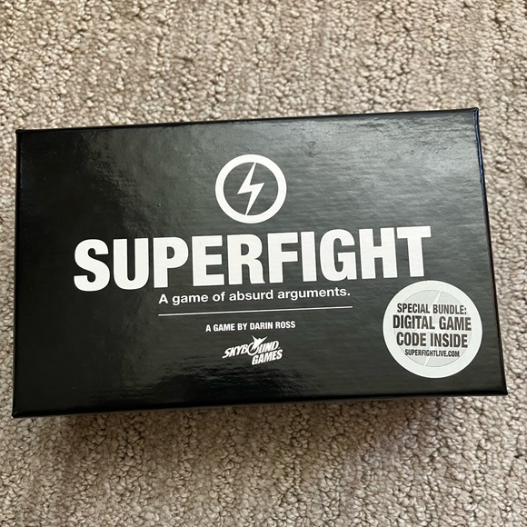 Superfight card game - Picture 1 of 3
